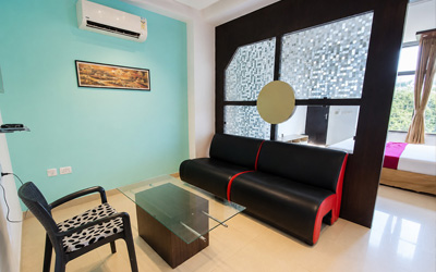 In-Room Seating Area In-Room Seating Area